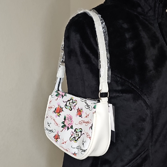 NWT Ed Hardy Tattoo-Styled White Mini Shoulder Bag Skulls, Roses, Hearts - Picture 6 of 11